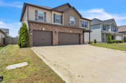 1370 Millet Dr Clarksville, TN 37040