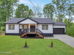 1395 Willow Creek Lane Sevierville, TN 37876