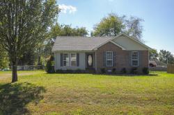 112 Heritage Dr Portland, TN 37148