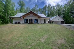 136 Anderson Dr Guntersville, AL 35976