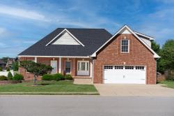 1541 Edgewater Ln Clarksville, TN 37043