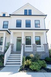 2055 Oakwood Ave Nashville, TN 37207