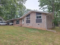 1036 Morningside Dr Huntingdon, TN 38344