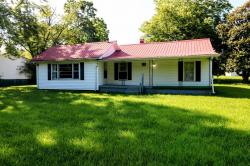 289 Long St W Mc Ewen, TN 37101