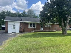180 Blakemore Rd Manchester, TN 37355