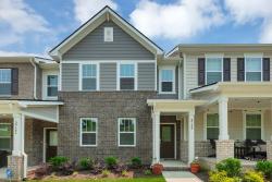 2724 Fordham St Columbia, TN 38401