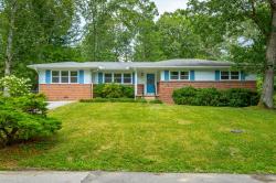 703 Danbury Drive Signal Mountain, TN 37377