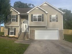 1476 Mutual Dr Clarksville, TN 37042