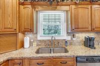 379 Hooper Rd Winchester, TN 37398