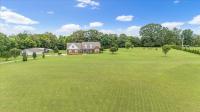 379 Hooper Rd Winchester, TN 37398