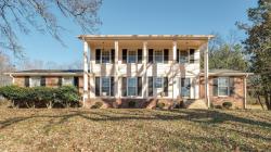 1300 Twin Springs Dr Brentwood, TN 37027
