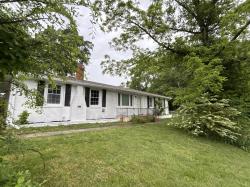 1872 River Rd Clarksville, TN 37040