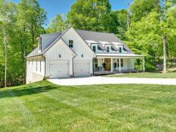 545 Delacy Fairview, TN 37062