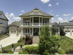 813 Stonewater Blvd Franklin, TN 37064