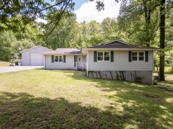 7379 Peaceful Acres Rd Greenbrier, TN 37073
