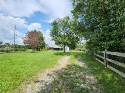 1601 Maple Valley Rd Charlotte, TN 37036