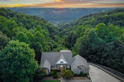 120 Sunset Pt Sparta, TN 38583