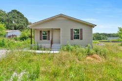128 N C St Hillsboro, TN 37342