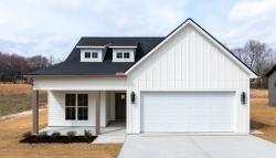 799 Oconner St Smithville, TN 37166