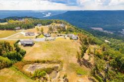 300 Deer Run Drive Jasper, TN 37347