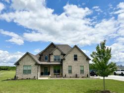 2092 Longview Rd Bell Buckle, TN 37020