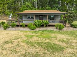 63 Sanders Spur Tracy City, TN 37387