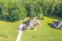 96 Caldwell Dr Estill Springs, TN 37330