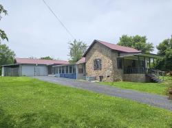 273 E Lee Dr Palmer, TN 37365