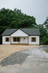 3119 Country Side Dr Centerville, TN 37033