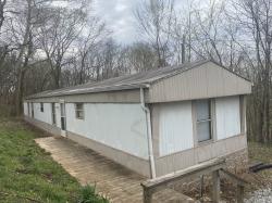 4440 Matthews Rd Cedar Hill, TN 37032