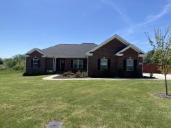 24 Hancock Branch Dr Fayetteville, TN 37334