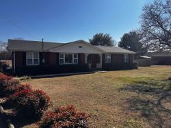1410 Sharp Springs Rd Winchester, TN 37398