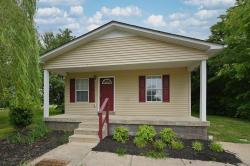 303 15th Ave W Springfield, TN 37172