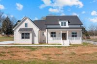 109 Settlers Trace Tullahoma, TN 37388
