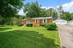 6728 Jim Cummings Hwy Bradyville, TN 37026