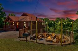 2054 Oakmont Drive Sevierville, TN 37876