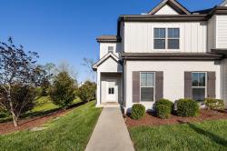 2105 Hospitality Ln Murfreesboro, TN 37128