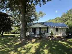 111 Valley View St Ashland City, TN 37015