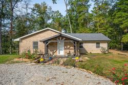 750 Old Standing Stone Rd Hilham, TN 38568