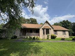 3645 Prairie Plains Rd Hillsboro, TN 37342