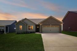 1108 Cardinal Creek Dr Clarksville, TN 37040