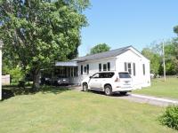 416 E Harp St Manchester, TN 37355
