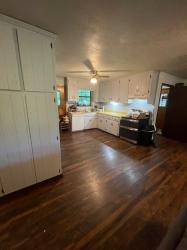 420 W Kelly Rd Centerville, TN 37033