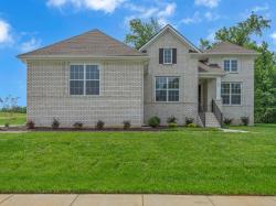 608 Lyndhurst Court Clarksville, TN 37043