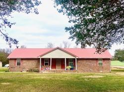 27 Gracy Rd Fayetteville, TN 37334