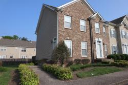 1011 Mckenna Dr Thompsons Station, TN 37179