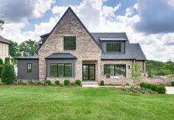 4514 Belmont Park Ter Nashville, TN 37215