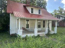 118 S Rhodes St Pulaski, TN 38478
