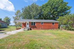 120 Glover St Atwood, TN 38220