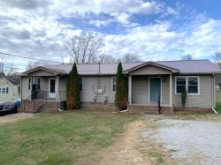 305 Hunt St Manchester, TN 37355